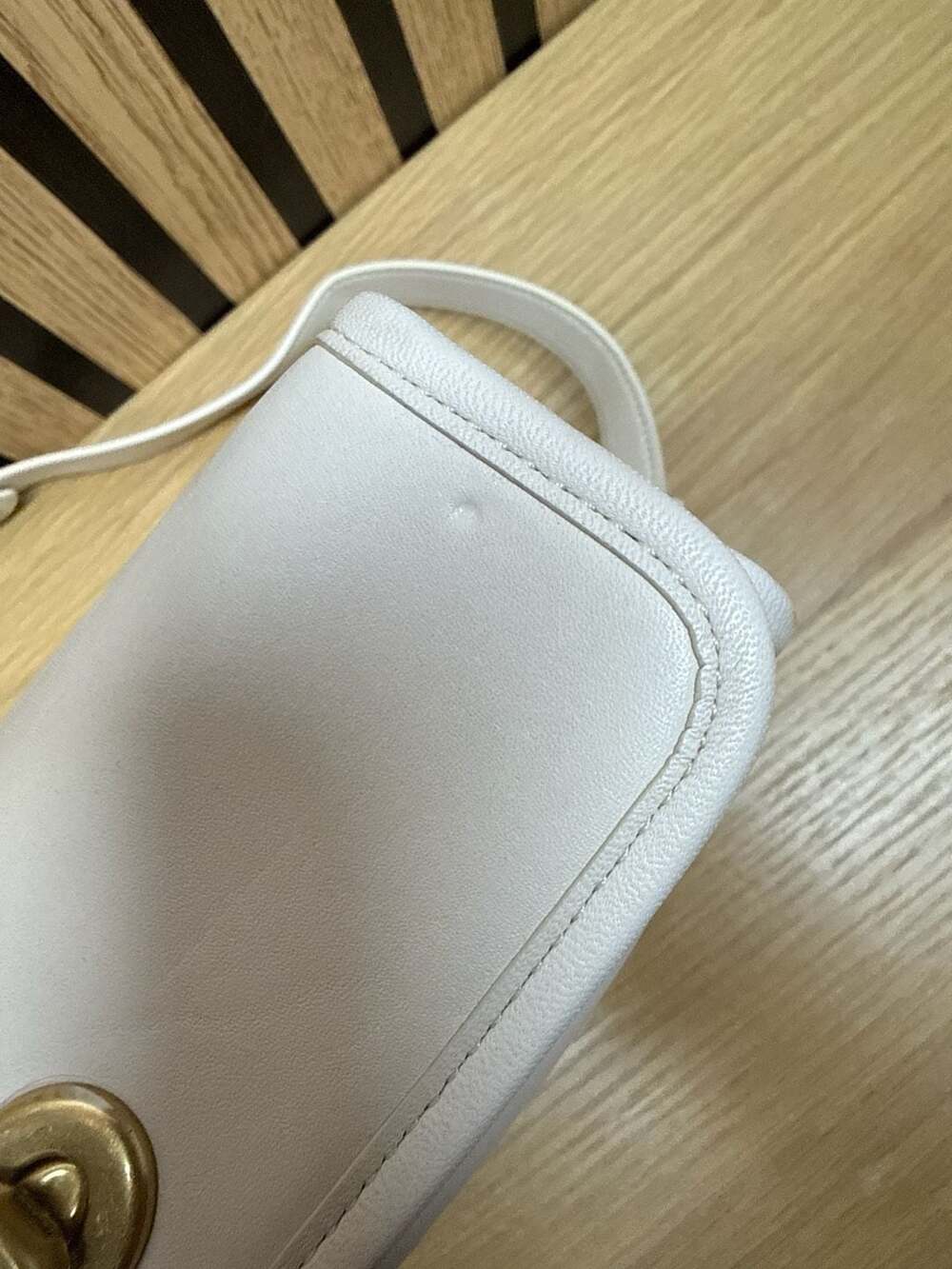 Coach Originals Turnlock Shoulder Bag in Chalk Leather - Picture 13 of 14